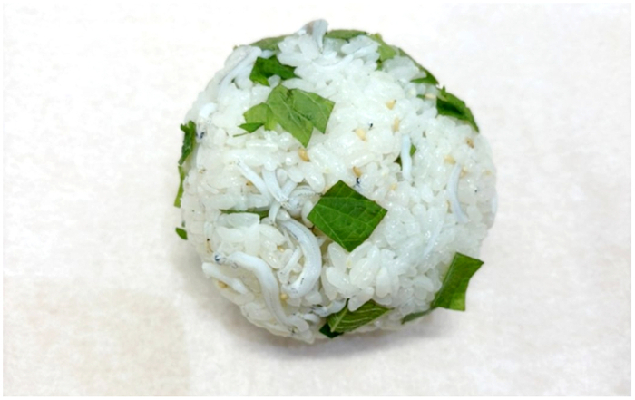阿波しらすのまんまるおにぎり