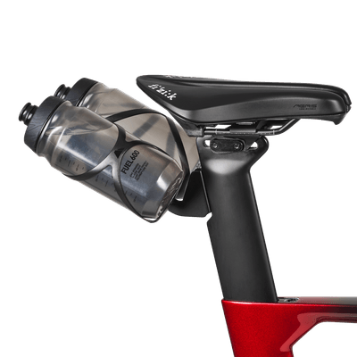 CF SLXに標準装備されるシートポストには、別体型でボトルケージ台座を装着可能（別売）