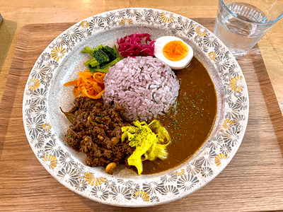 【武雄温泉】コーヒーショップ喜蔵『猪キーマ&コリコリ大豆のスパイスカレー』