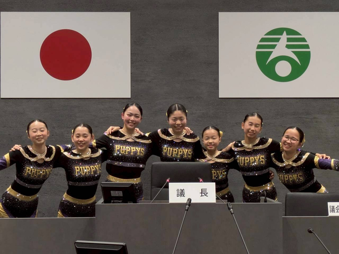 春日部市役所議会見学時の集合写真