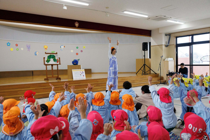 自由にのびのびと一緒に歌う