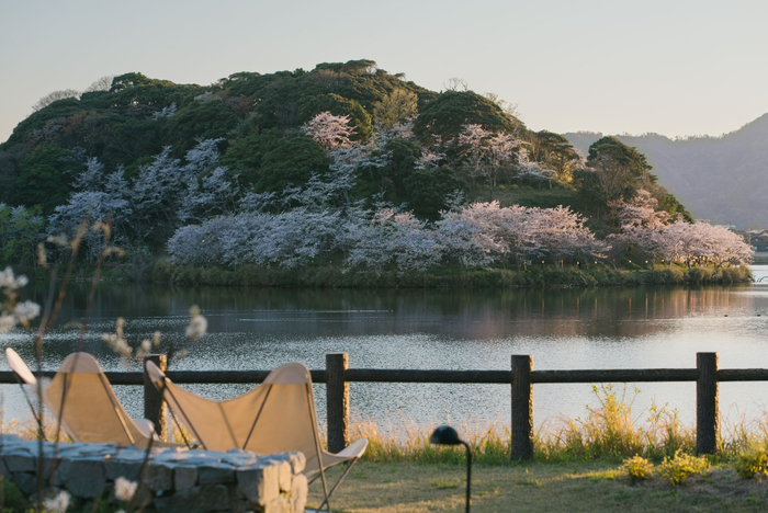スイートヴィラ「湖邸 」プライベートガーデンからの眺め