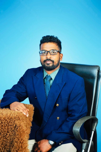 スリランカ現地旅行会社 Vinojさん