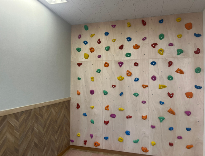 クライミングの遊び場