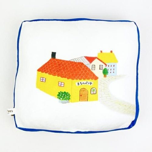 パンどろぼうのユニークなもちもちクッション