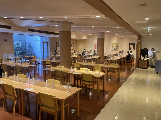 丸井グループ本社 社員食堂