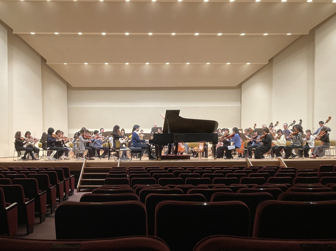 Home＆nicoホール 江南市民文化会館 大ホールでの「こうなん名フィルコンサート」リハーサル風景（過去の公演）