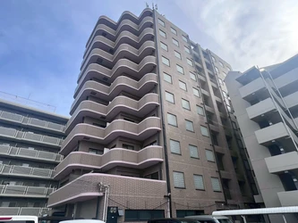賃貸マンションの大規模修繕、どこまでやる？オーナーが知っておきたい「費用」と「資産価値」の考え方
