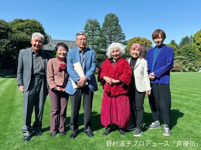 <14時の回出演者>左から佐藤敏夫(⾳響監督)、沢⽥敏⼦、⽻佐間道夫、鈴⽊弘⼦、野村道子(MC)、西尾周祐(ピアノ)
