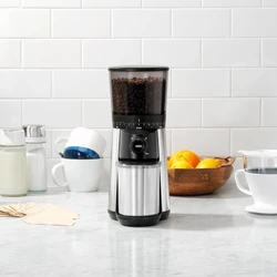 OXO(オクソー)『タイマー式コーヒーグラインダー』を 4月6日から販売開始　 ～より手軽に、より均一性の高い挽き目を実現！～