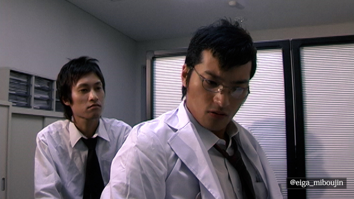 映画「未亡人」ワンシーン(2)