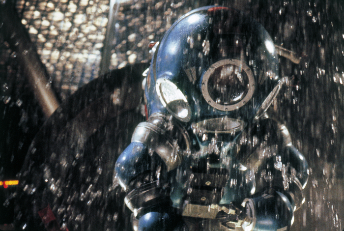 &copy; 1988 STUDIOCANAL