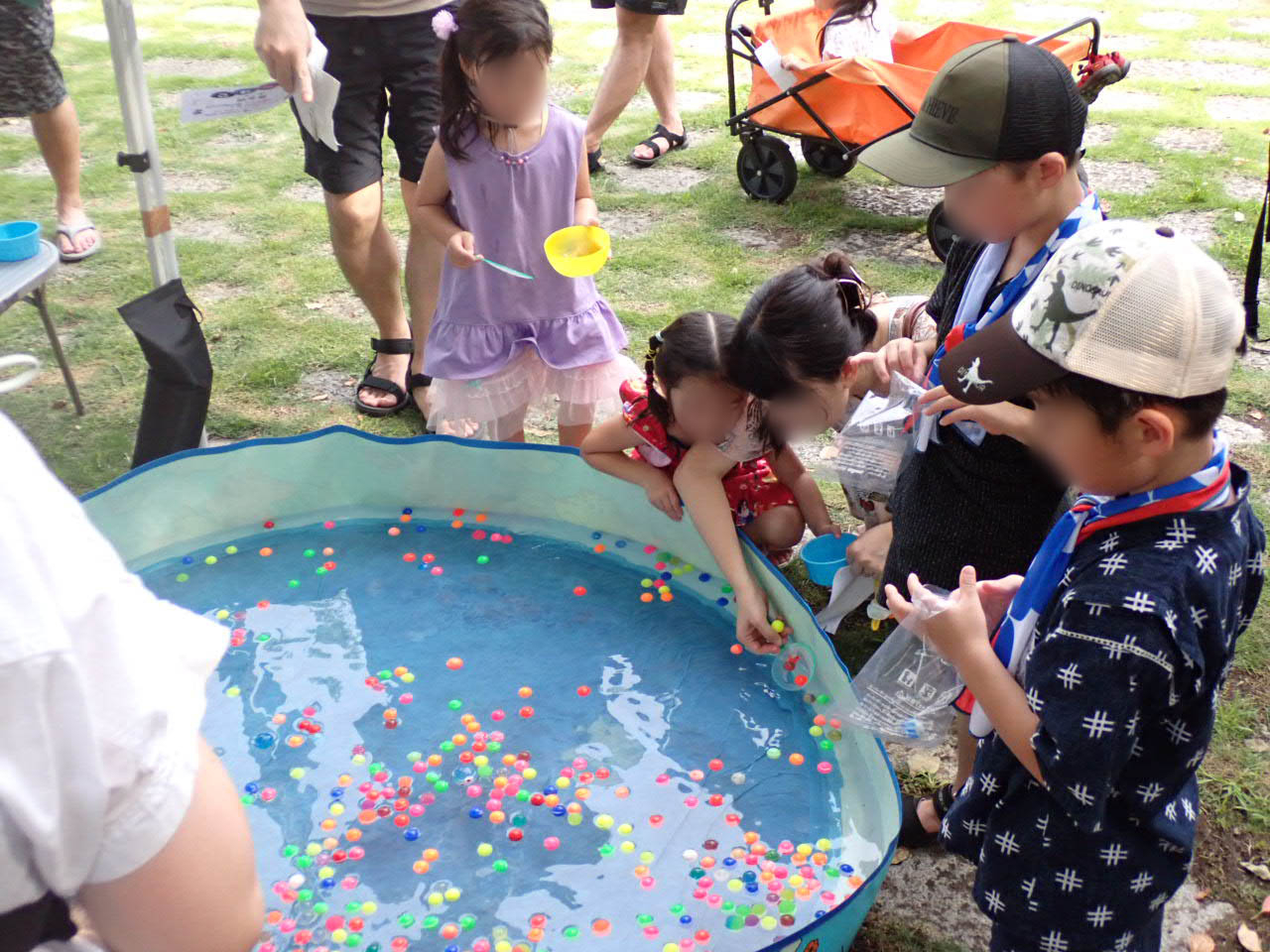 スーパーボールすくい （昨年の様子）
