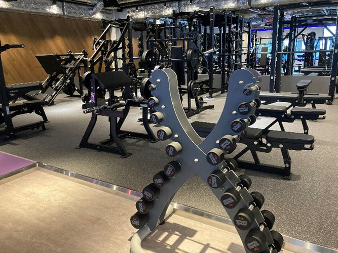 【「荷揚リンクスクエア店」フリーウェイトエリア】