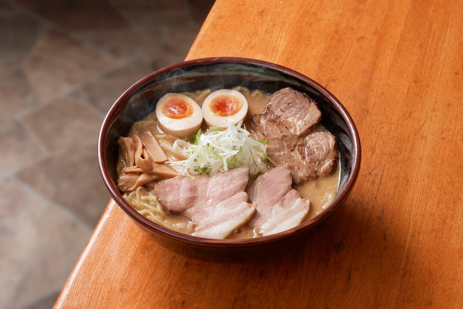 【らーめん信玄】北海道ブランド豚 食べ比べチャーシュー麺