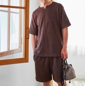 パイルプルオーバー &yen;15,400 (Tax In) パイルショーツ &yen;15,400 (Tax In)