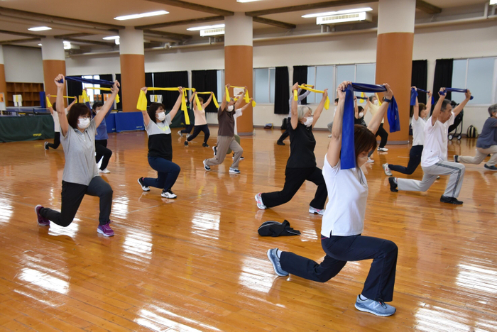 「タオル体操」を実践
