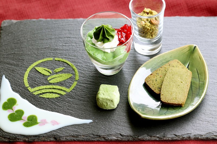 異なる食感が楽しめる焼菓子プレート