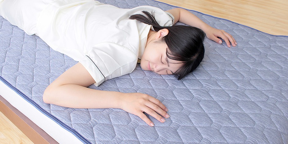 超冷感 敷きパッド Q-max0.5 シングル～クイーン