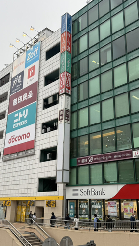 モバステ仙台外看板(2)JR仙台駅・地下鉄南北線仙台駅から徒歩3分