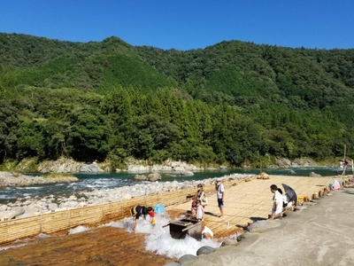 みやちかヤナ場で遊ぶ