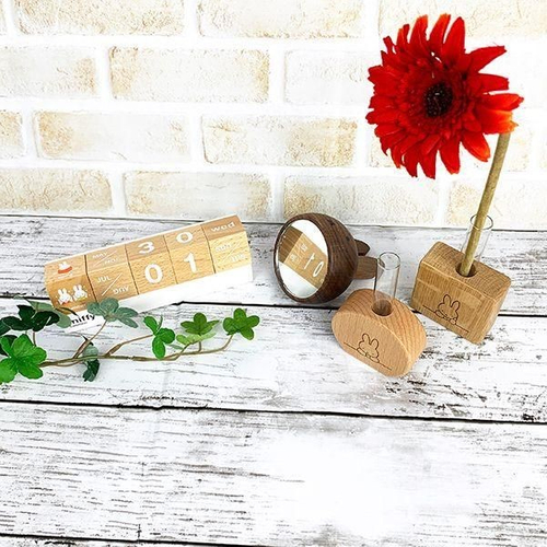 ミッフィーの木製カレンダー