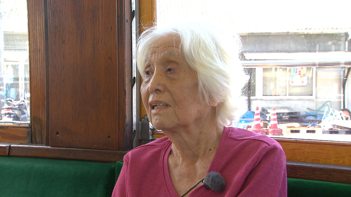 「一番電車」に乗務した笹口里子さん