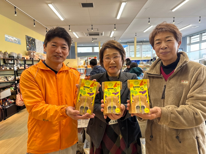 館長小林さん(左)、アクト杉浦さん(真ん中)