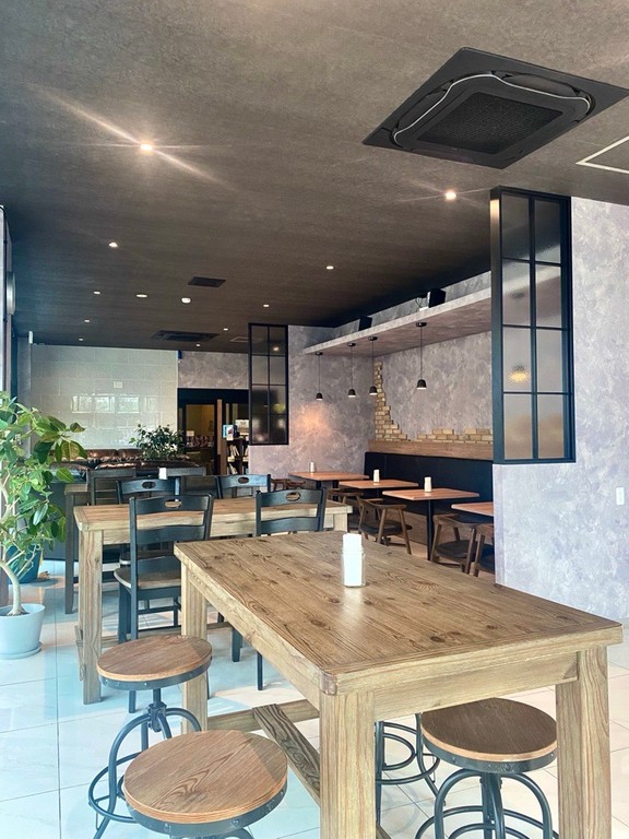 Two Dots Cafe