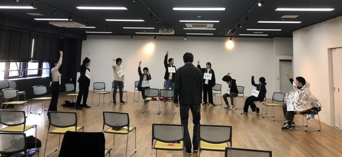 公演に向けて練習を行う様子