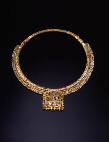 ペンダント付トルク　アケメネス朝ペルシア　前4世紀　MIHO MUSEUM蔵