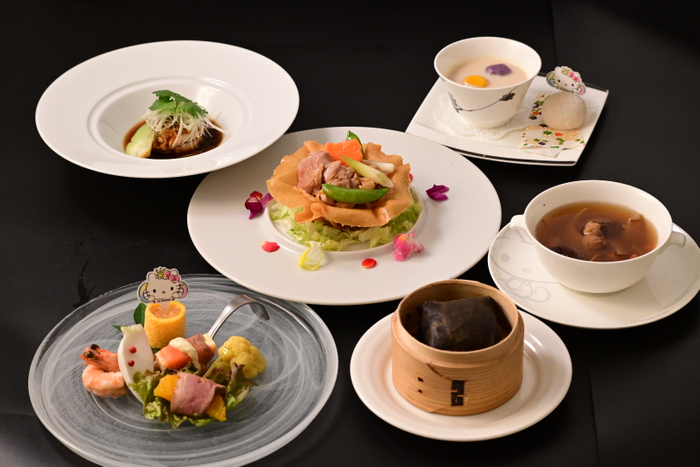 ▲『5周年スマイルスペシャルコース』　　　　 &copy; 2023 SANRIO CO., LTD. APPROVAL NO. L640006