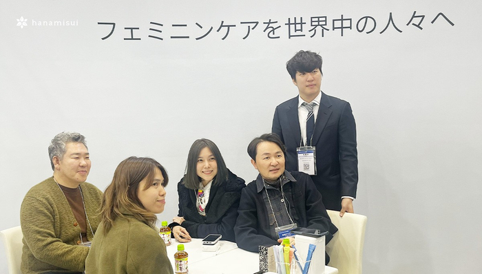 ハナミスイの代表とタイの代理店及びメンバー及び韓国の海外担当