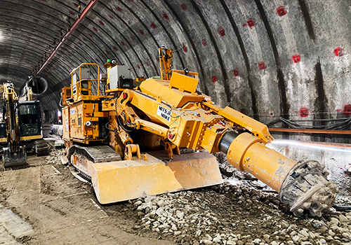 写真3：AI-ロードヘッダ MRH-S200i