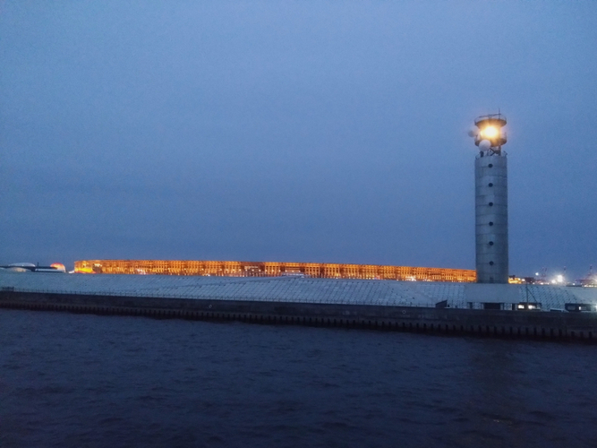 船上から見る「大屋根リング」