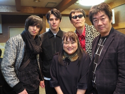 映画『バイバイ、ヴァンプ!』出演者SIZUKUとPRのGOD
