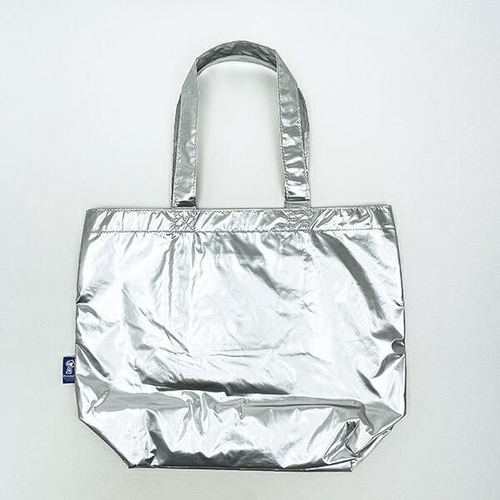 スヌーピーのメタリックバッグ