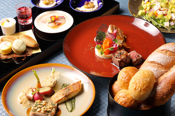 サーズデーダブルメインランチ（イメージ）