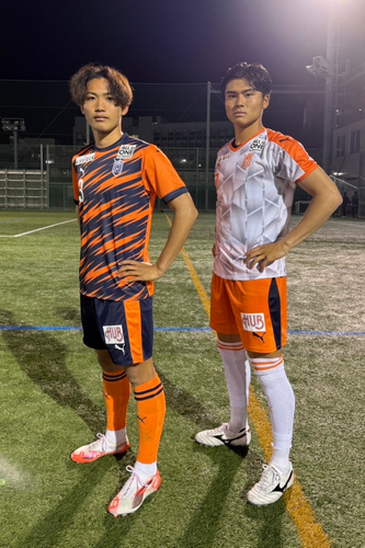 写真左側：主将の日髙華杜選手　　　写真右側：副将の大畑凜生選手