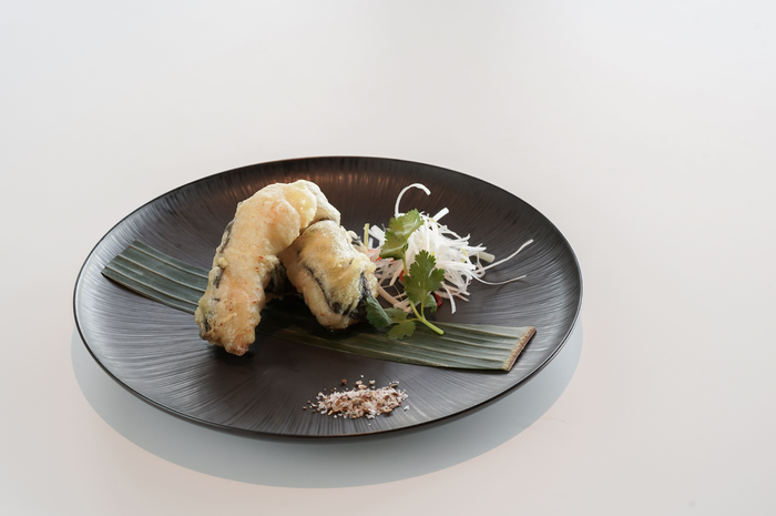 シンガポール・シーフード・リパブリック東京&times;利島「ウツボ」