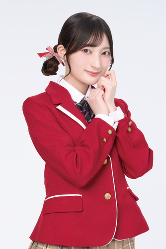 鈴賀レナ（演：井上音生）