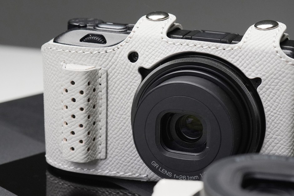MR.STONE、RICOH GR III / GR IV 専用 本革ボディケース