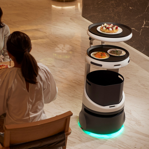 自動配膳ロボット&rdquo;Servi&rdquo;