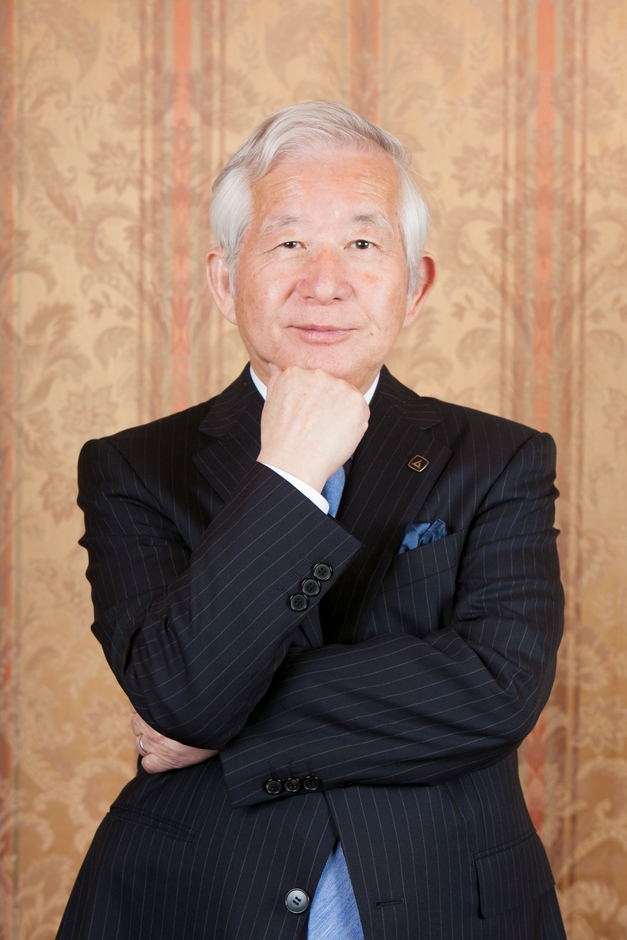 著者:小山昇