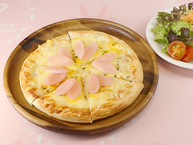 岩下の新生姜ハートピザ（サラダ付き）　1,200円