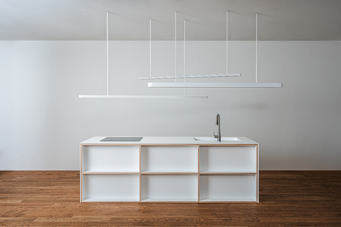 UITORU　ホワイト　1