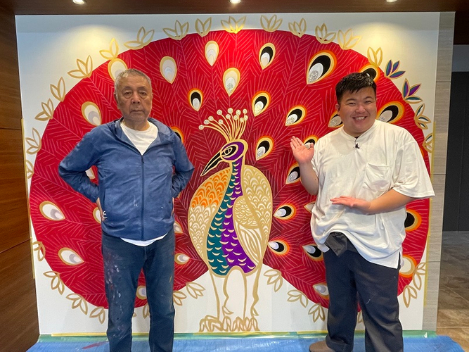 絵師・木村英輝さん（左）