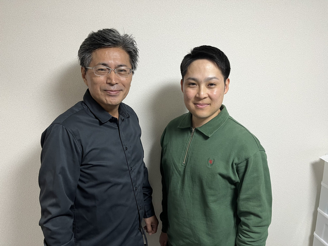 左：坂田代表　右：川邉