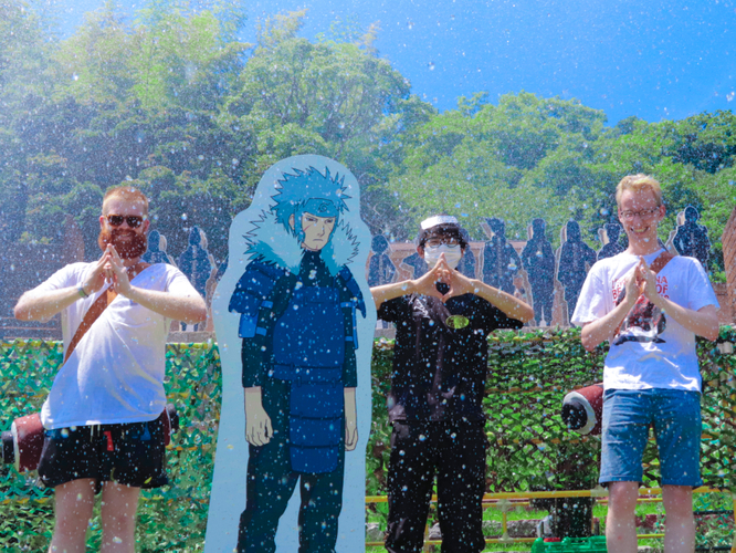 ▲&ldquo;印&rdquo;を結んで、忍術発動！