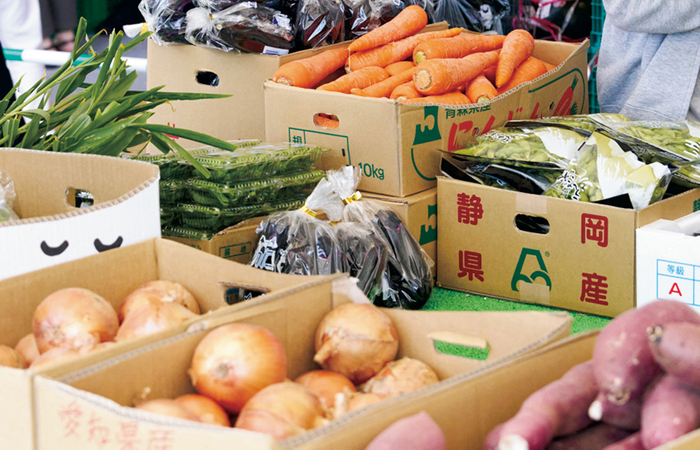 農産物&ldquo;26円&rdquo;朝市